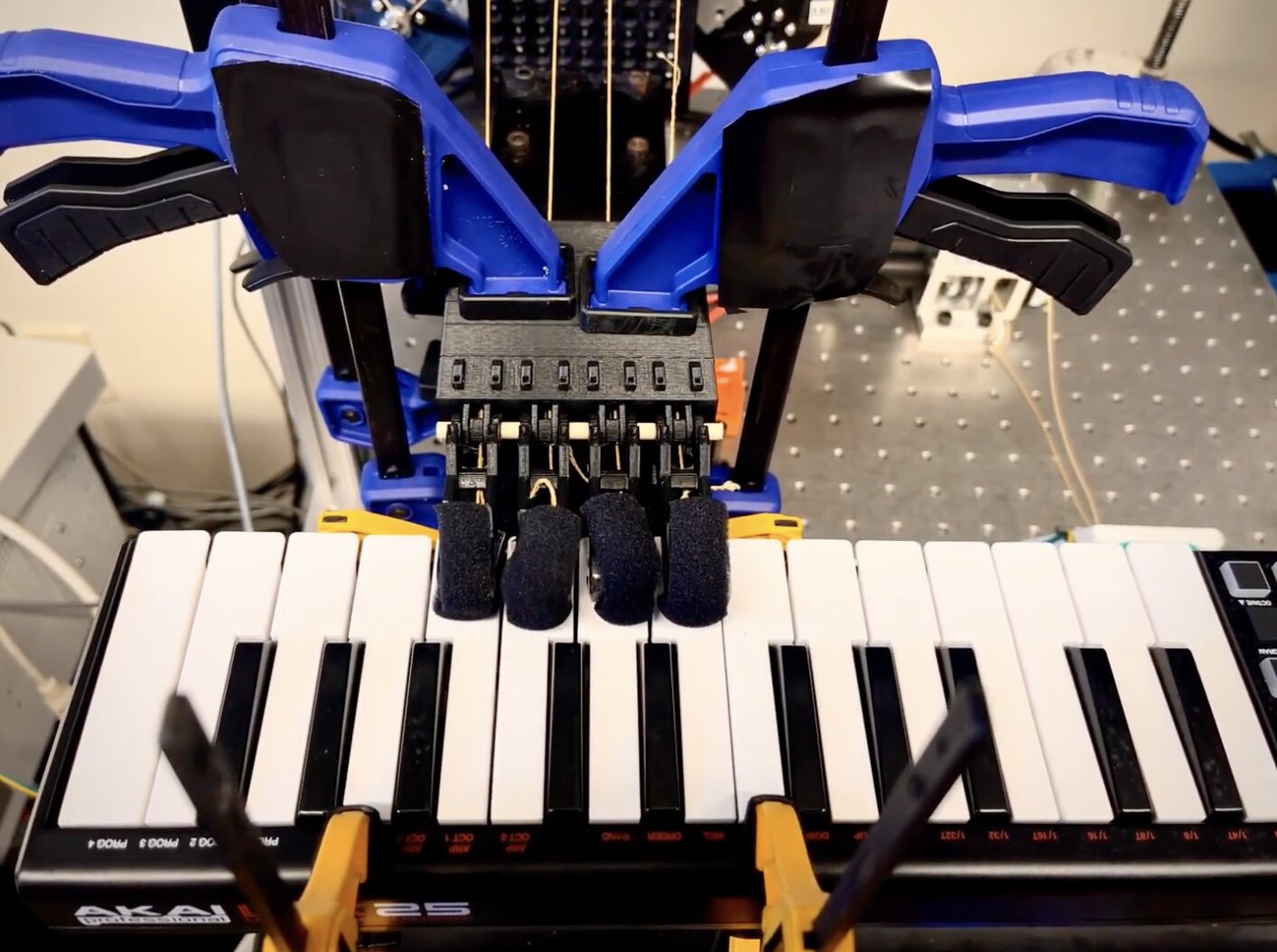 usc robot hand